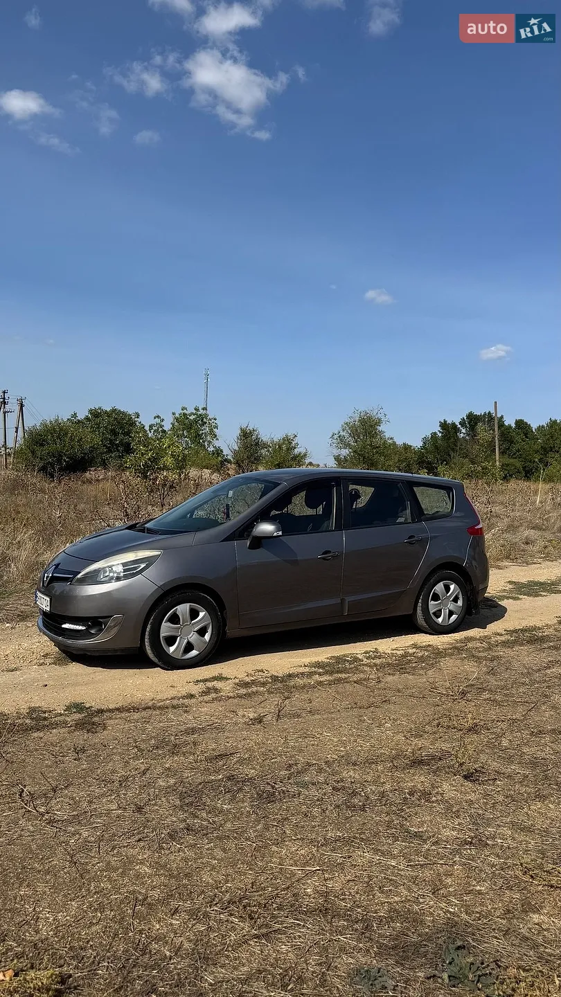 Renault Grand Scenic, 2013