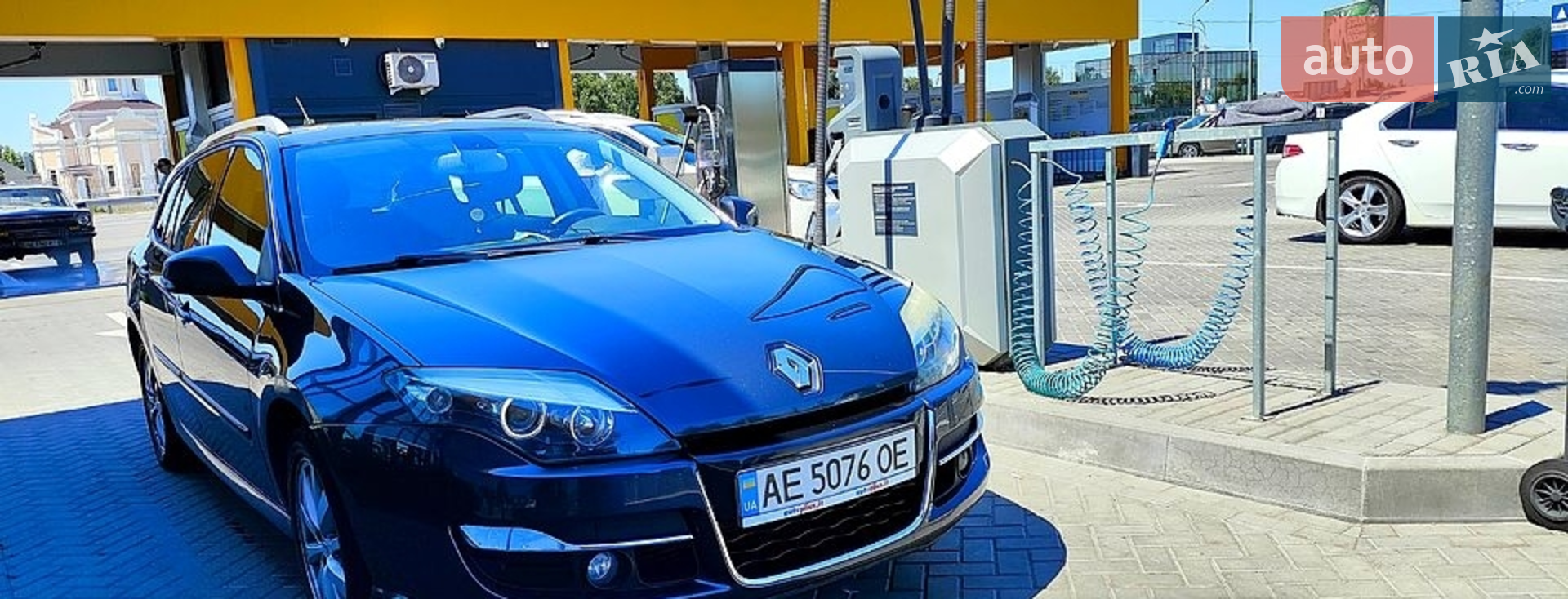 Renault Laguna, 2011