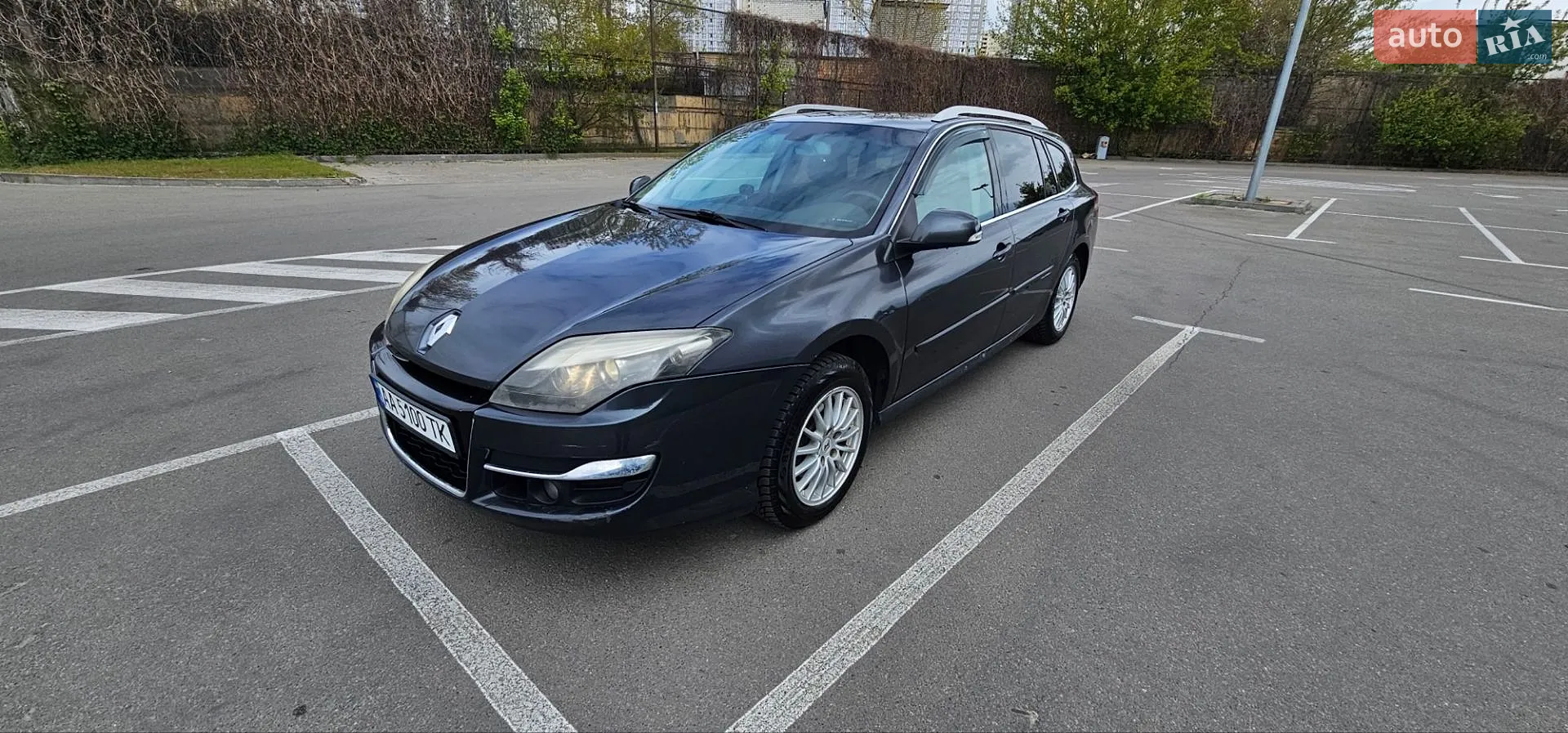 Renault Laguna, 2011