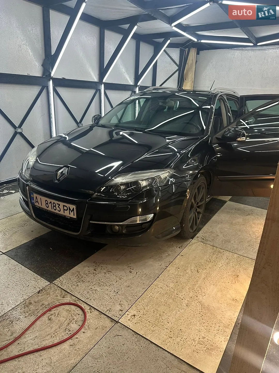 Renault Laguna, 2011