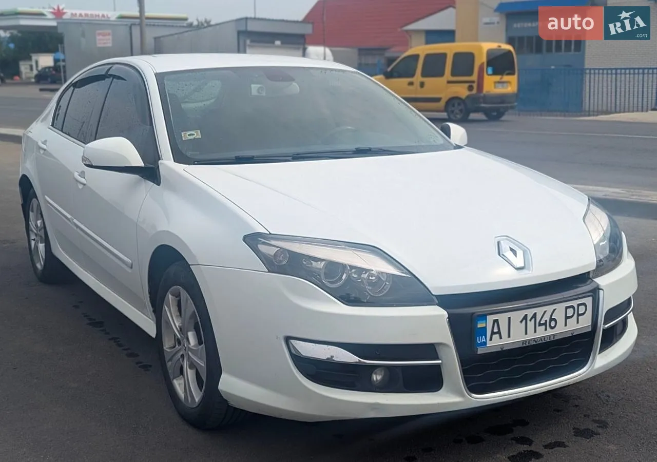 Renault Laguna, 2011