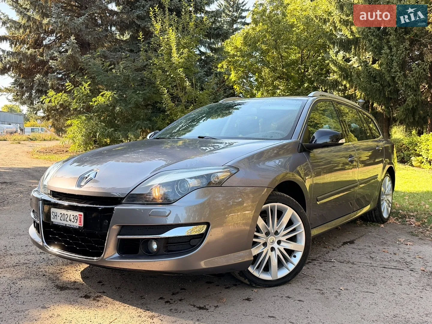 Renault Laguna, 2011