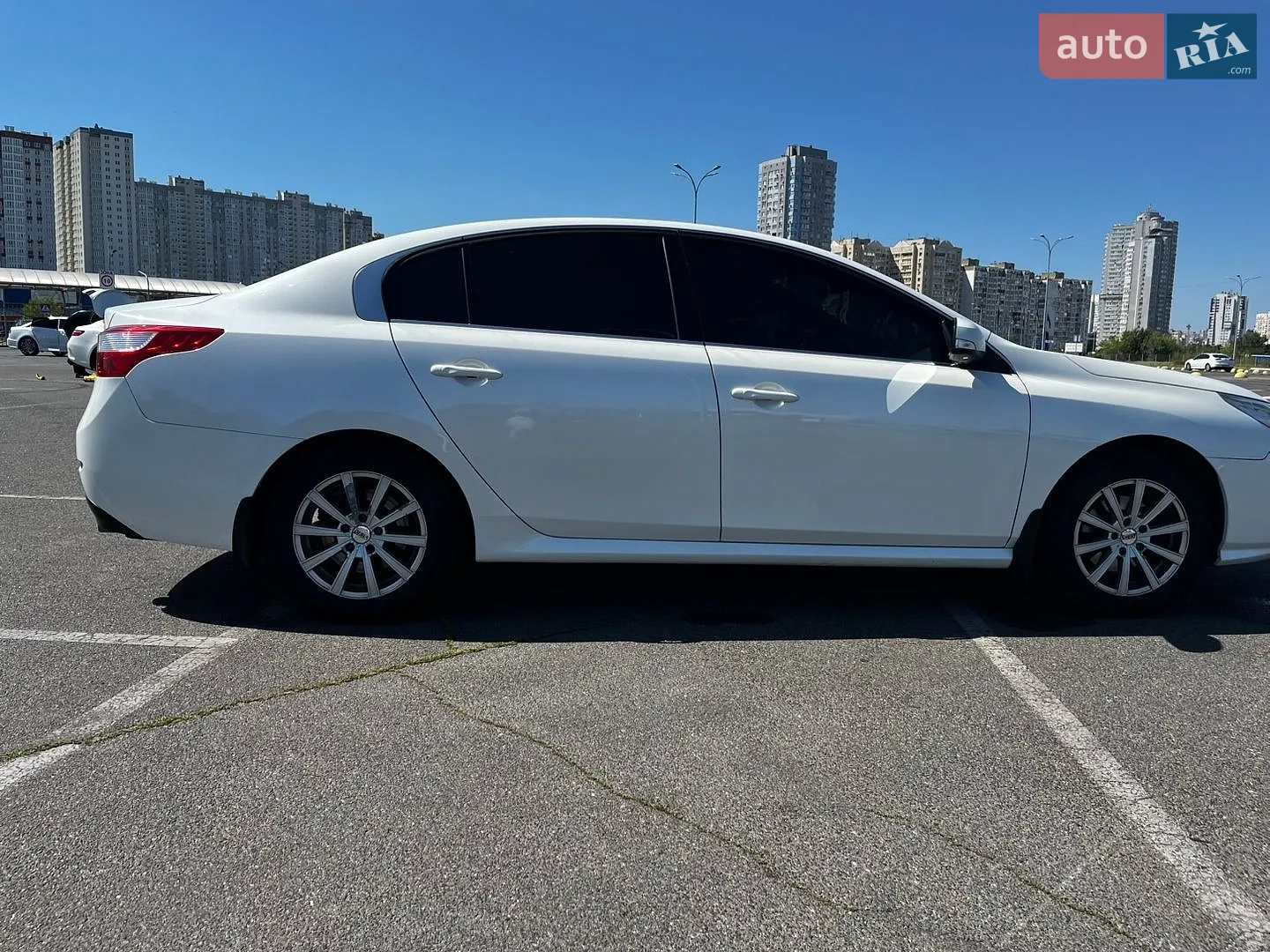 Renault Latitude, 2011