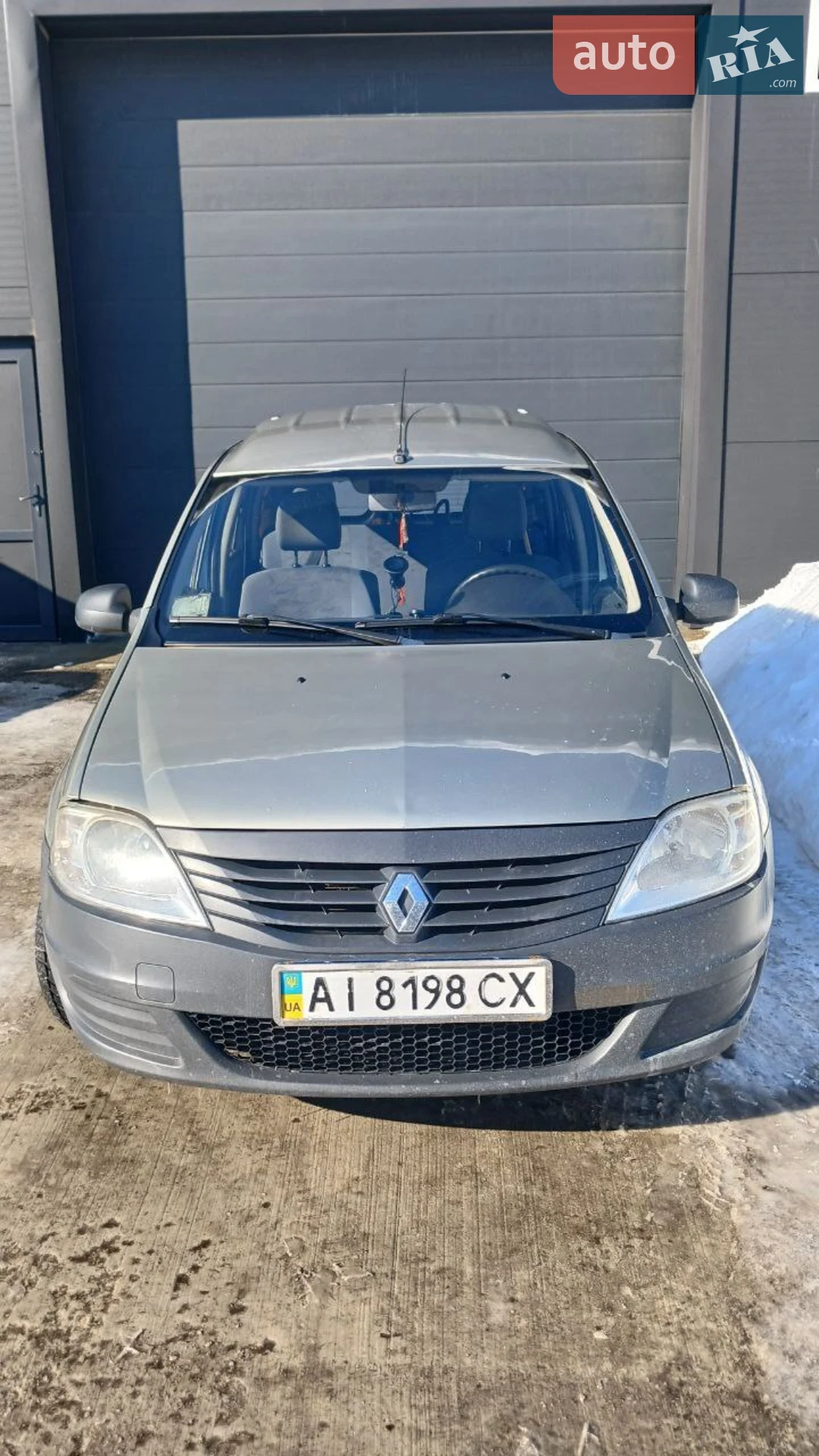 Renault Logan, 2012