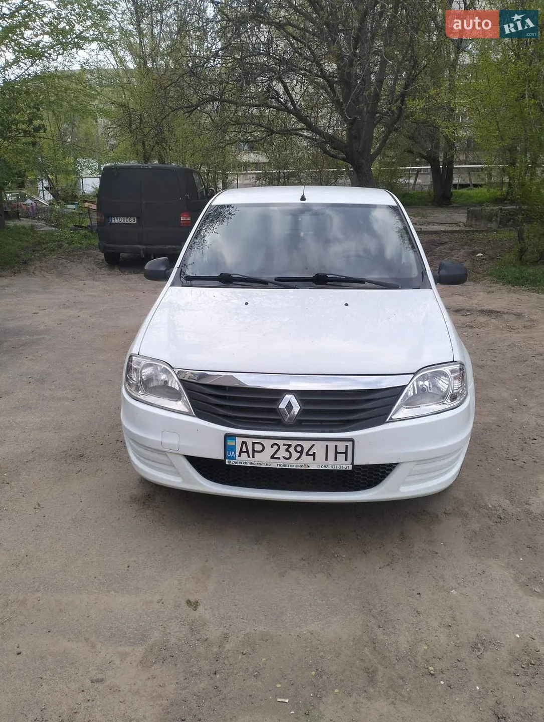 Renault Logan, 2011
