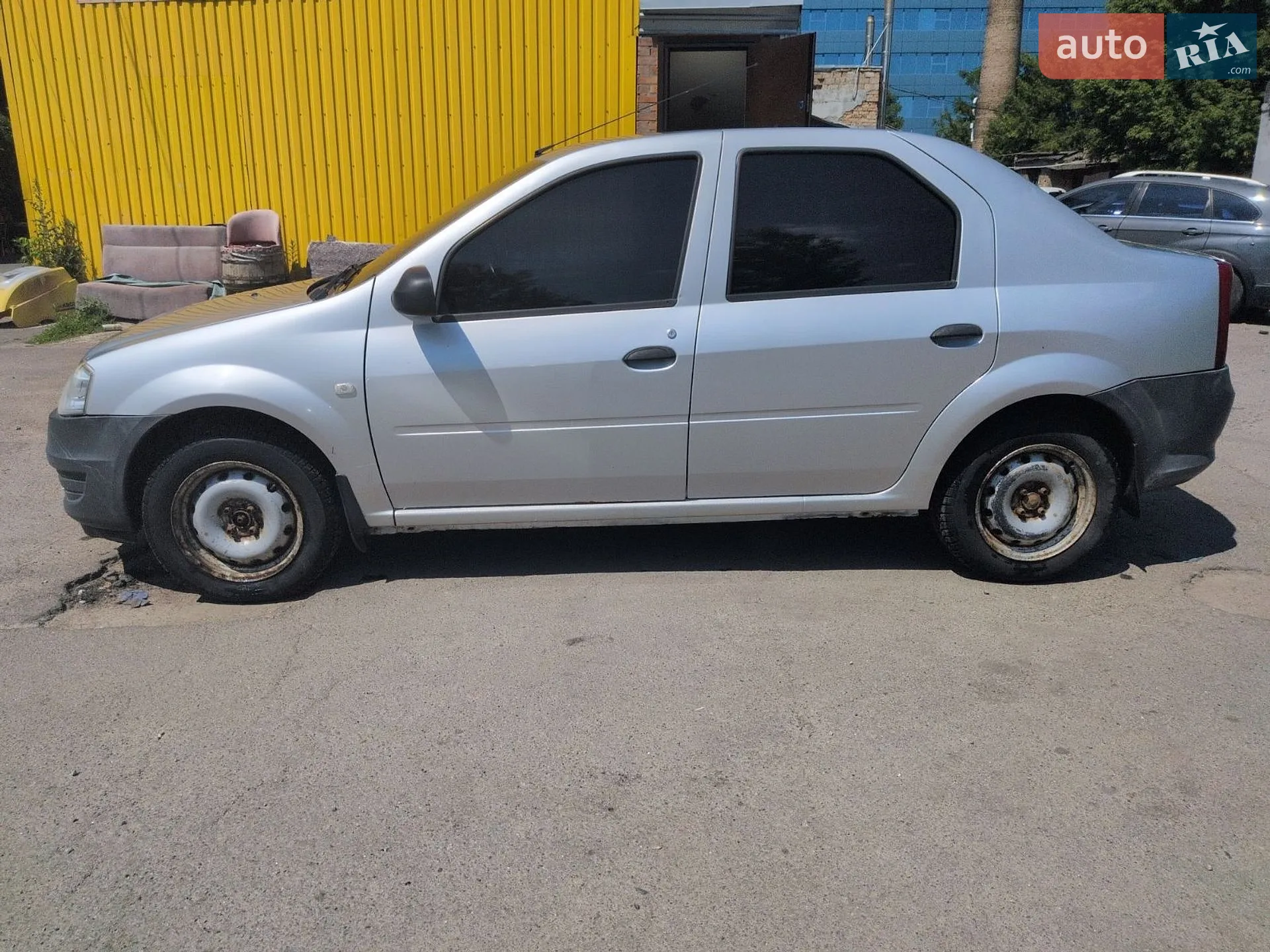 Renault Logan, 2011