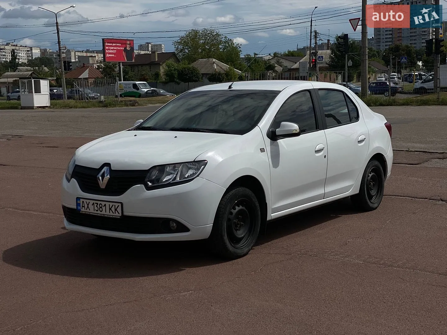 Renault Logan, 2013