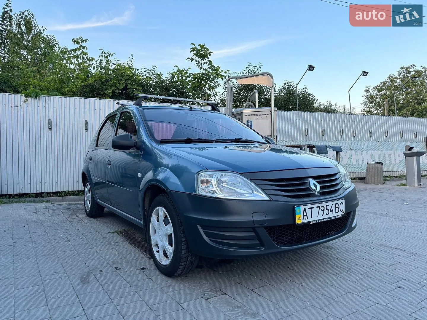 Renault Logan, 2011