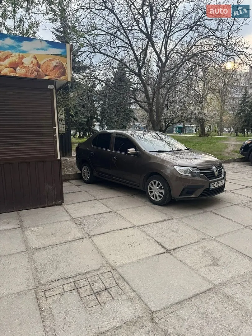 Renault Logan, 2021