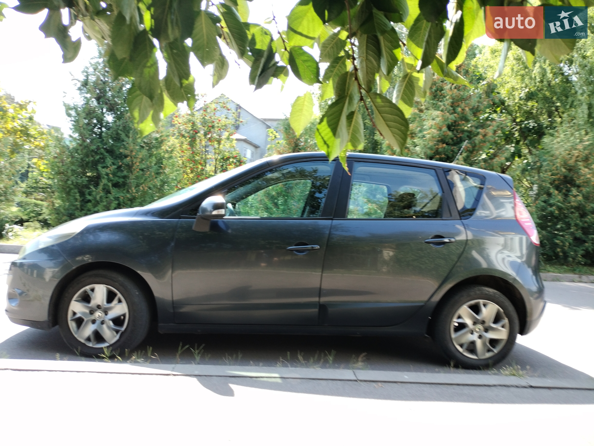 Renault Megane Scenic, 2011