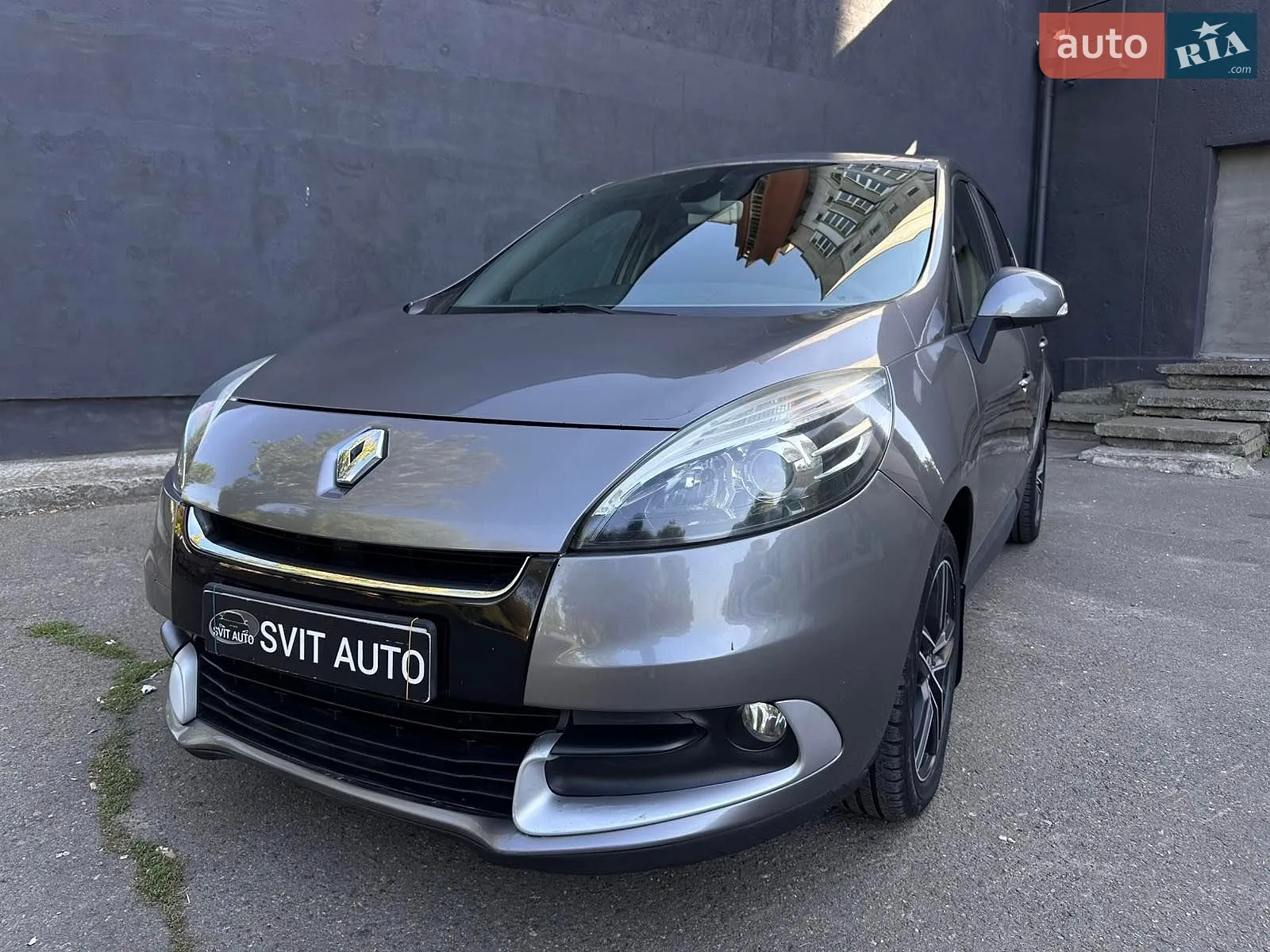 Renault Scenic 2012 — 1