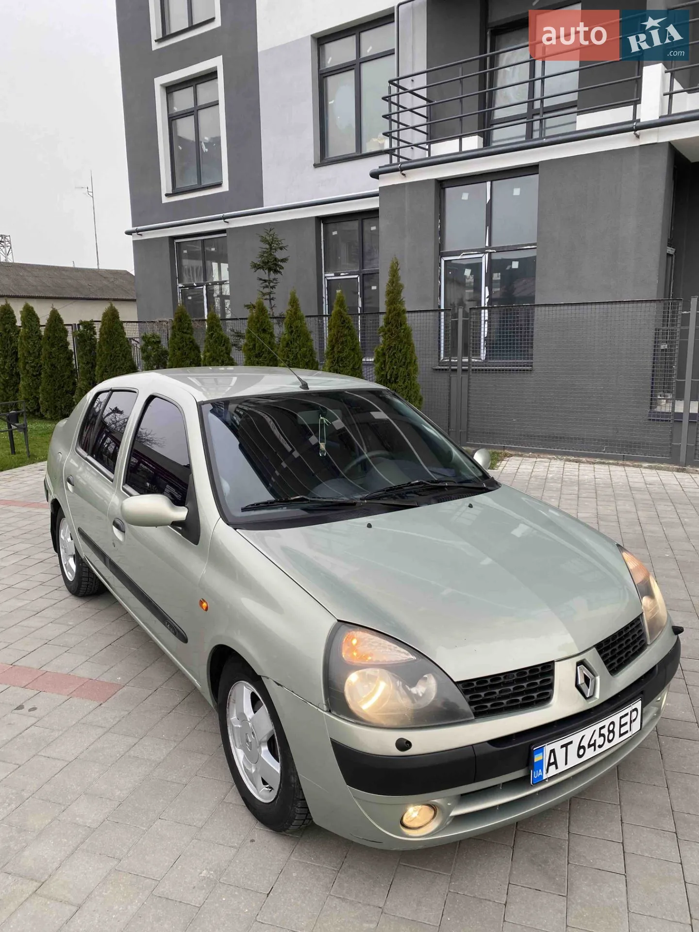Renault Symbol, 2002