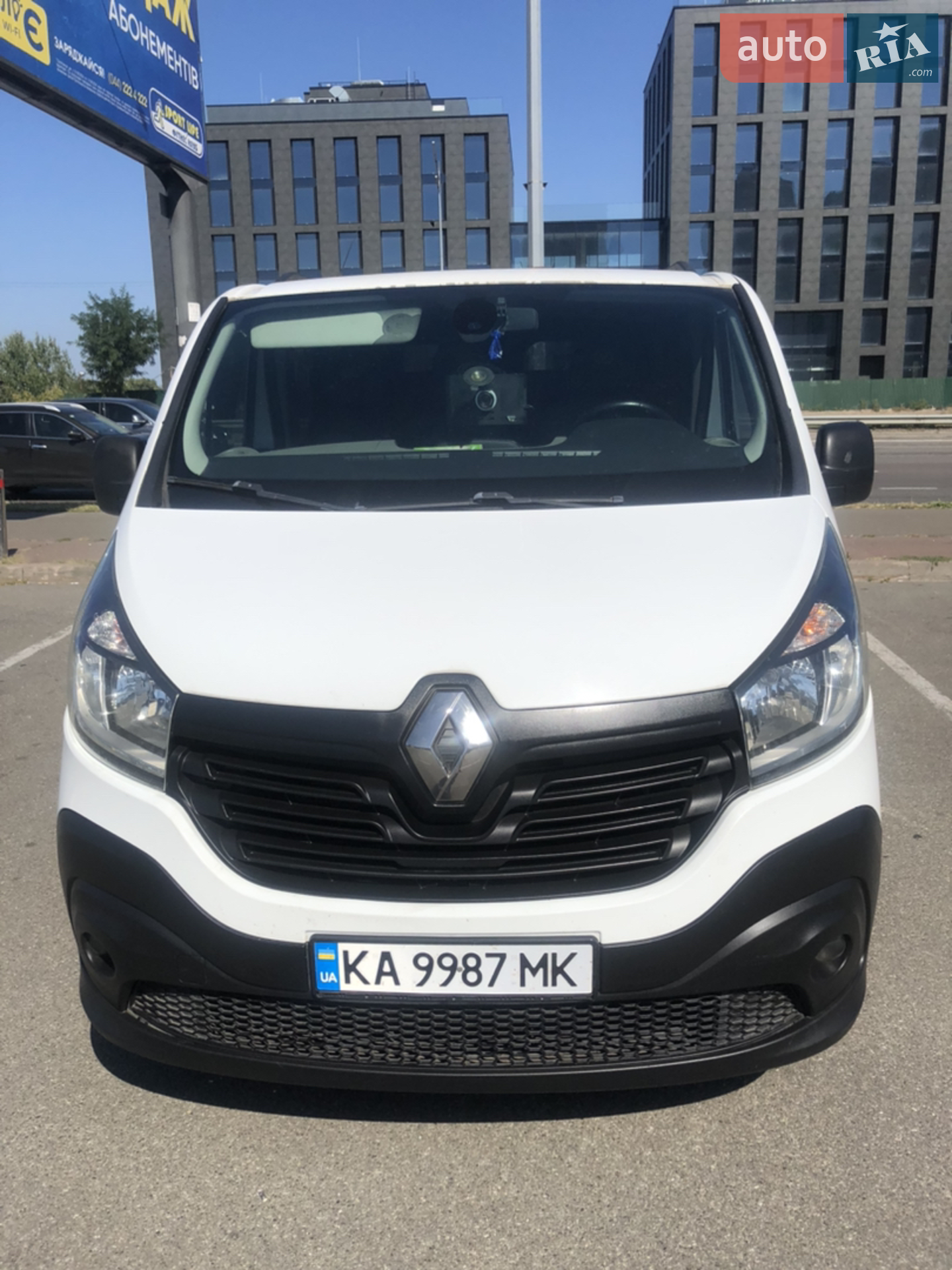 Renault Trafic 2015 — 1