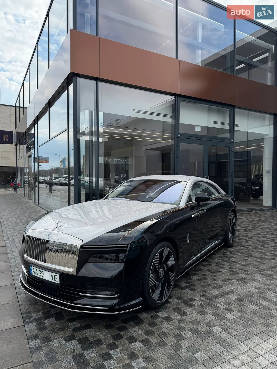 Rolls-Royce Spectre, 2025