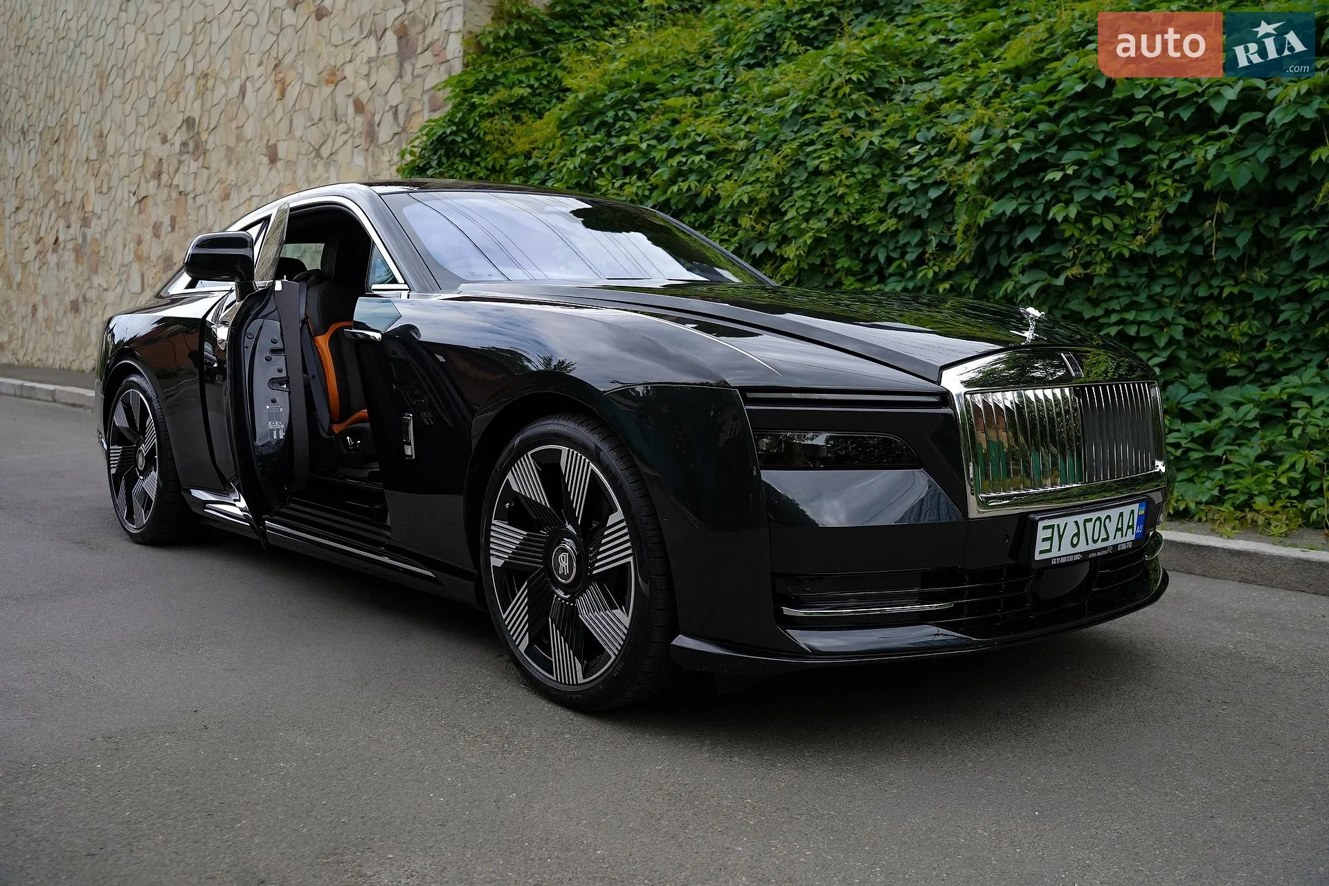 Rolls-Royce Spectre, 2024
