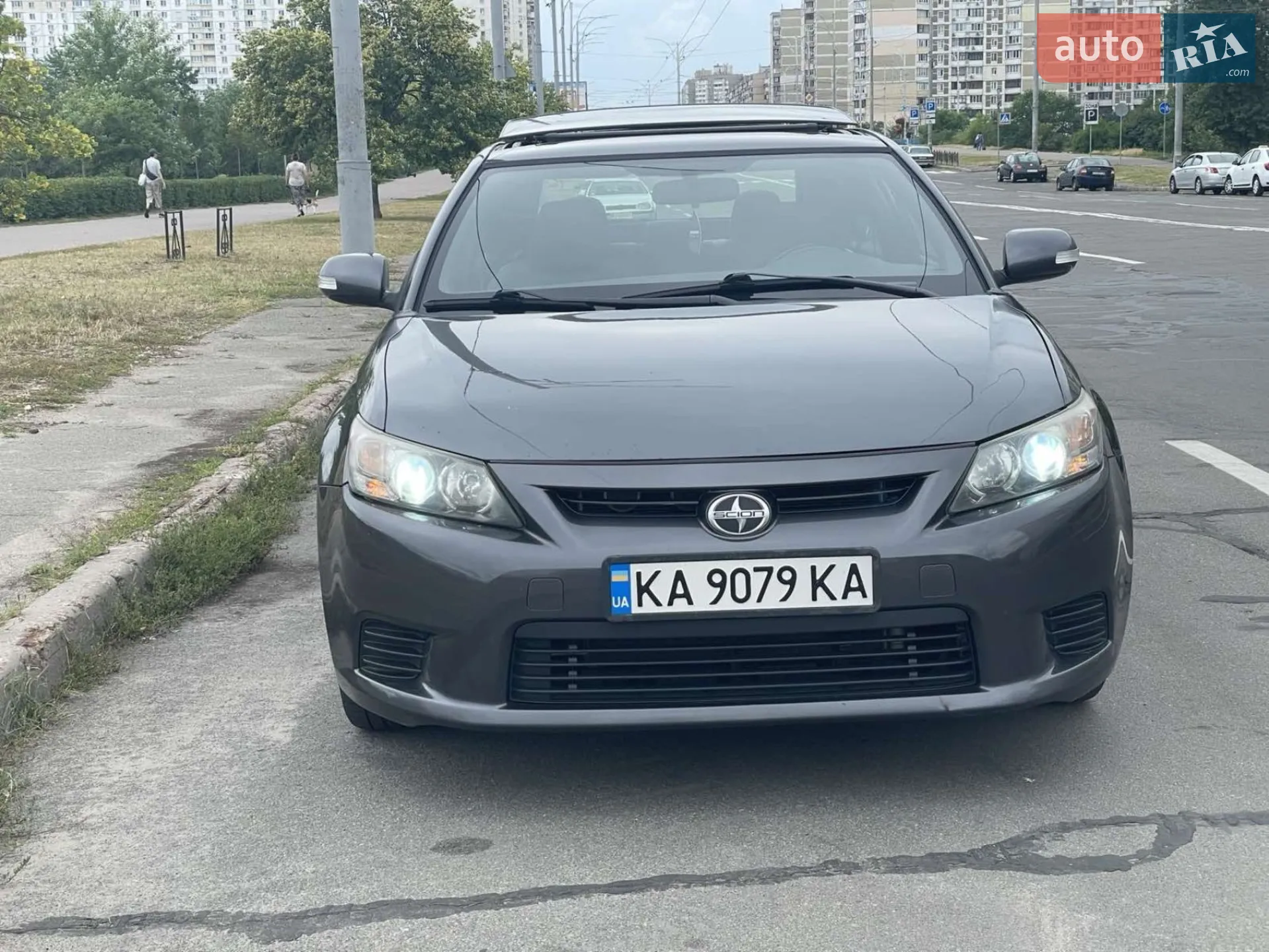 Scion tC, 2011
