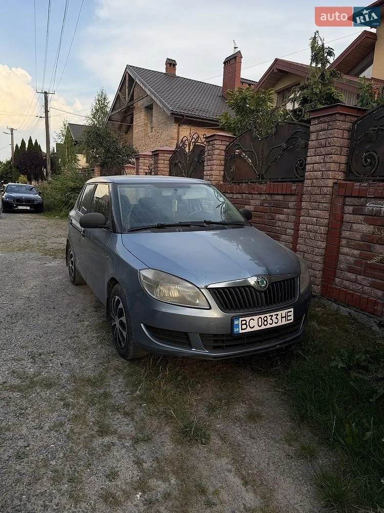 Skoda Fabia, 2011
