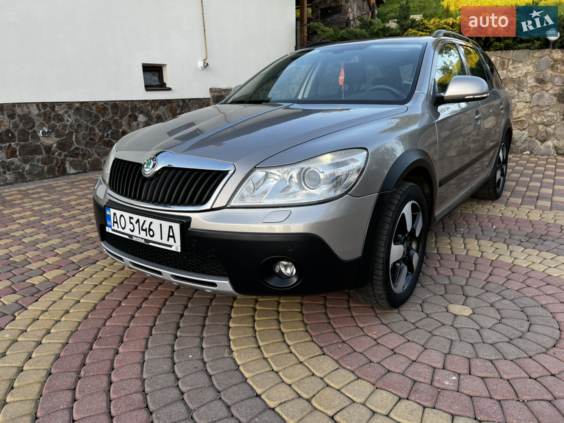 Skoda Octavia Scout, 2011