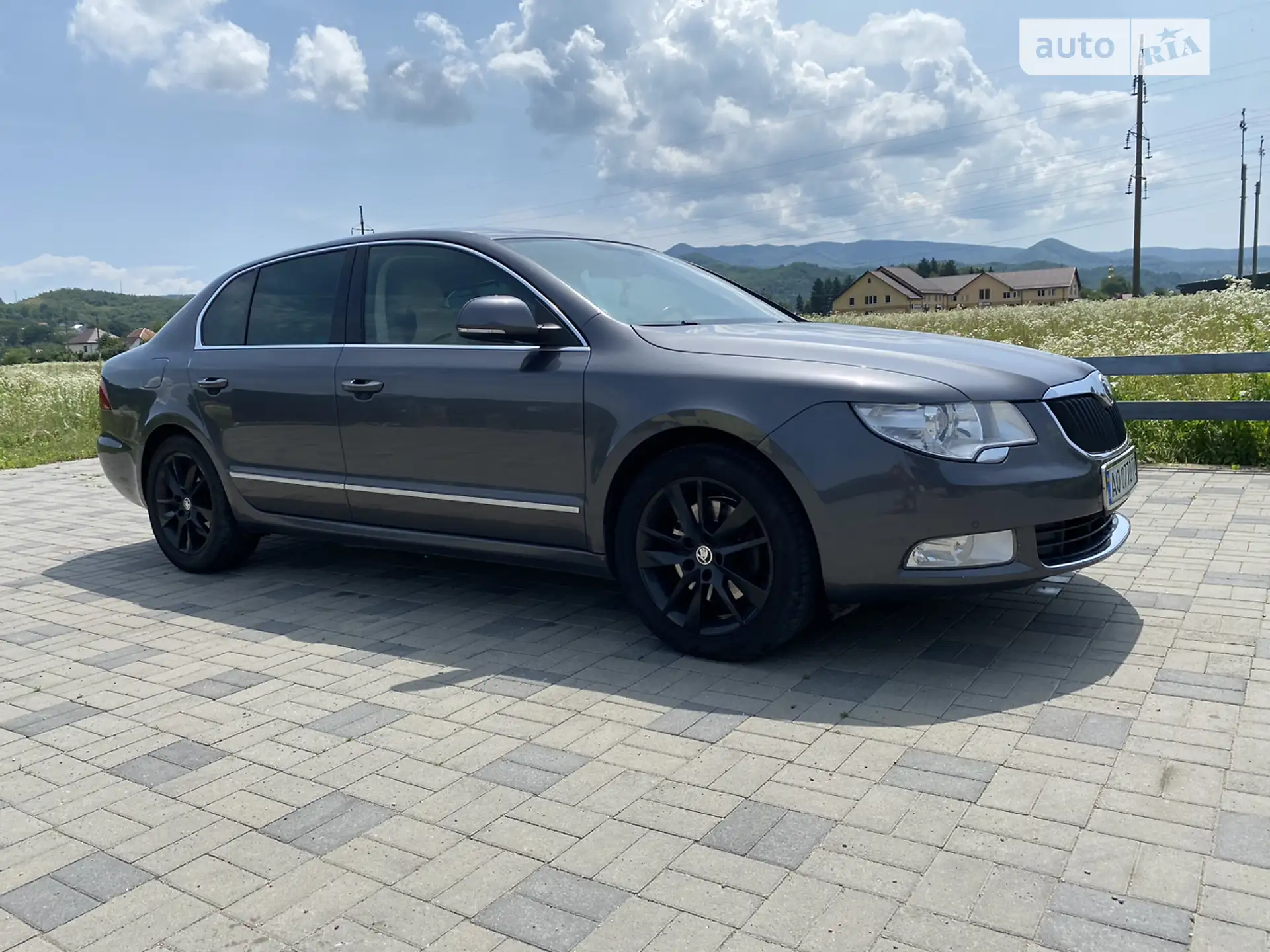 Skoda Superb, 2011