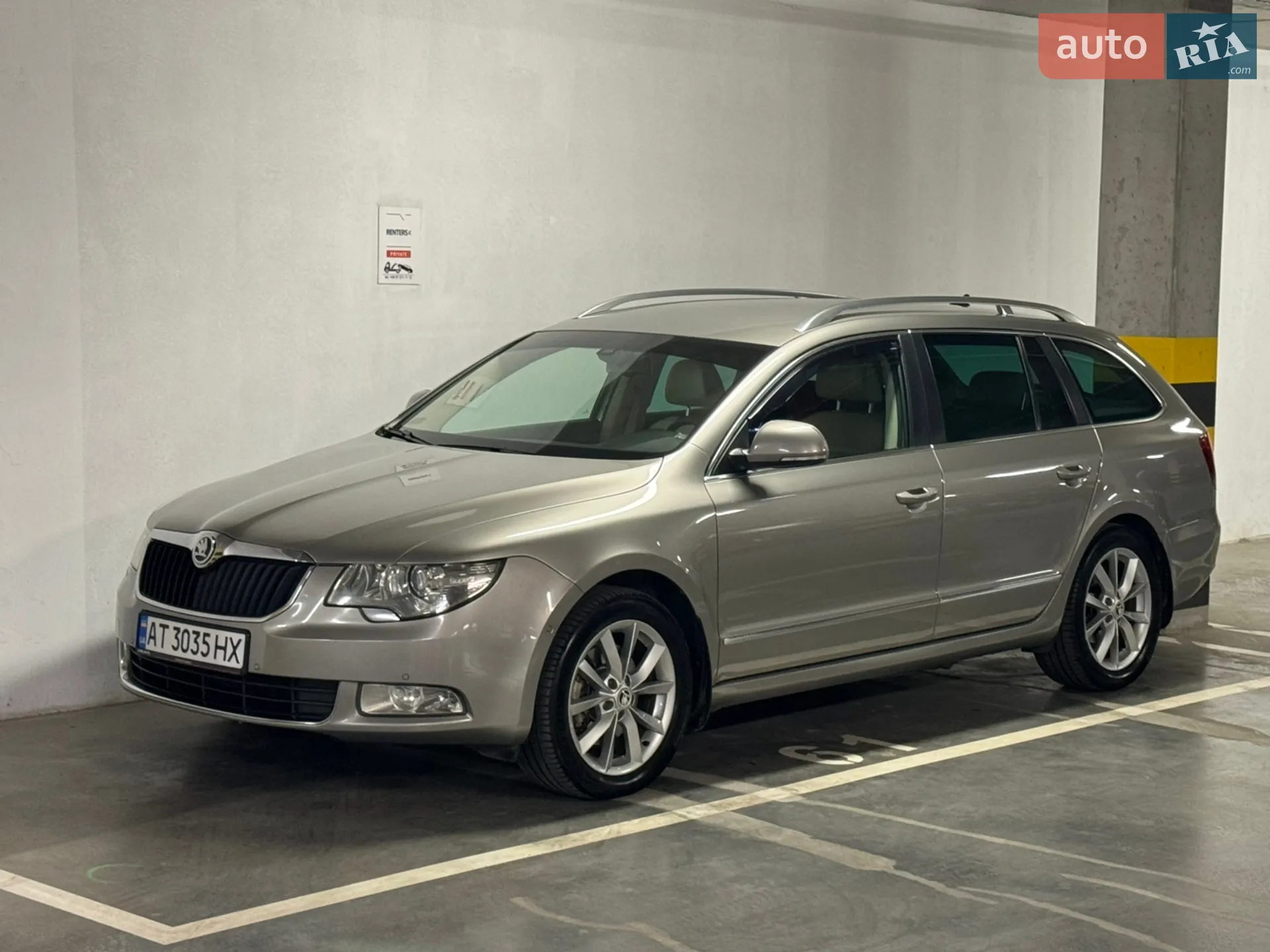 Skoda Superb, 2011