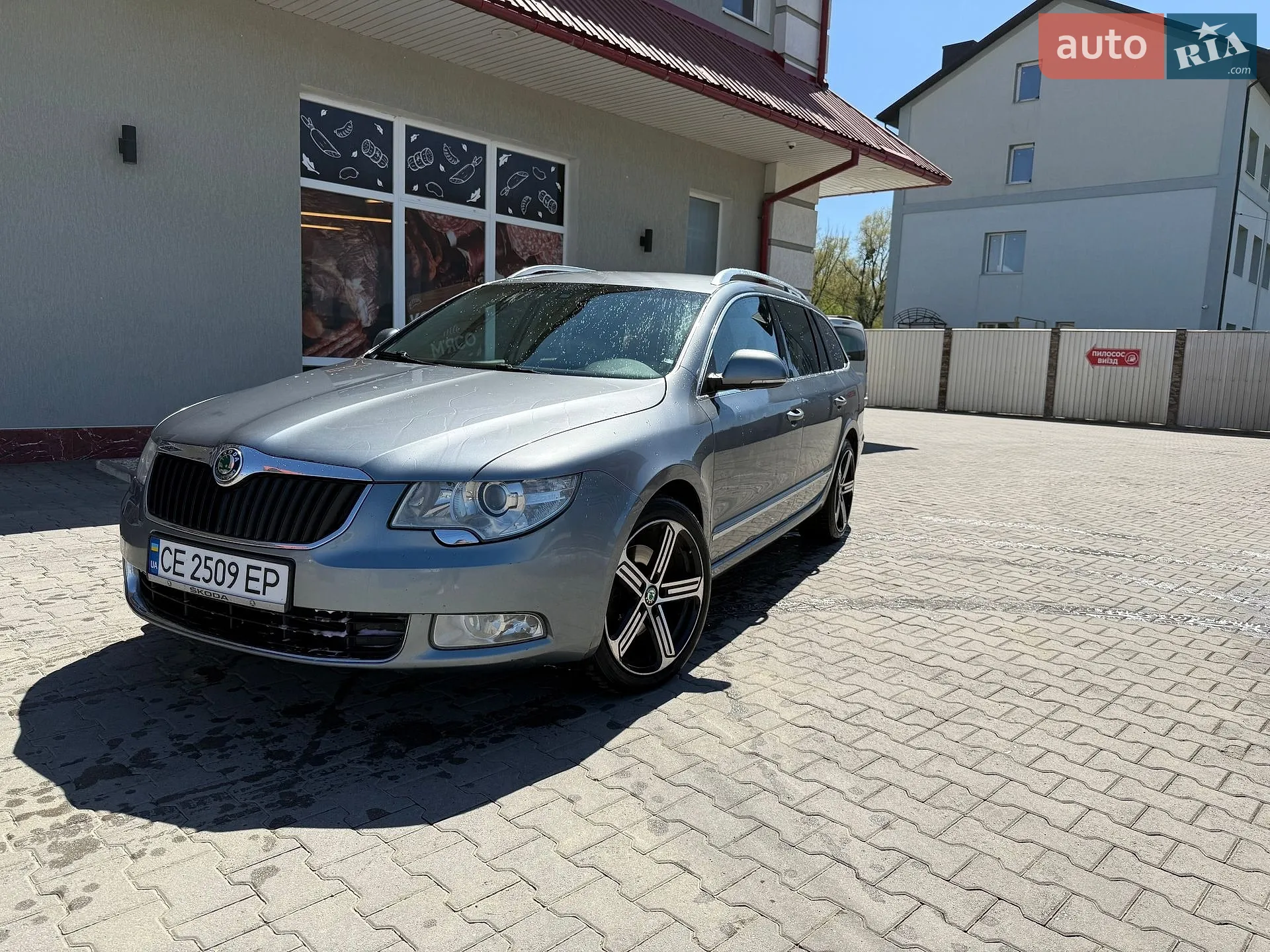 Skoda Superb, 2011