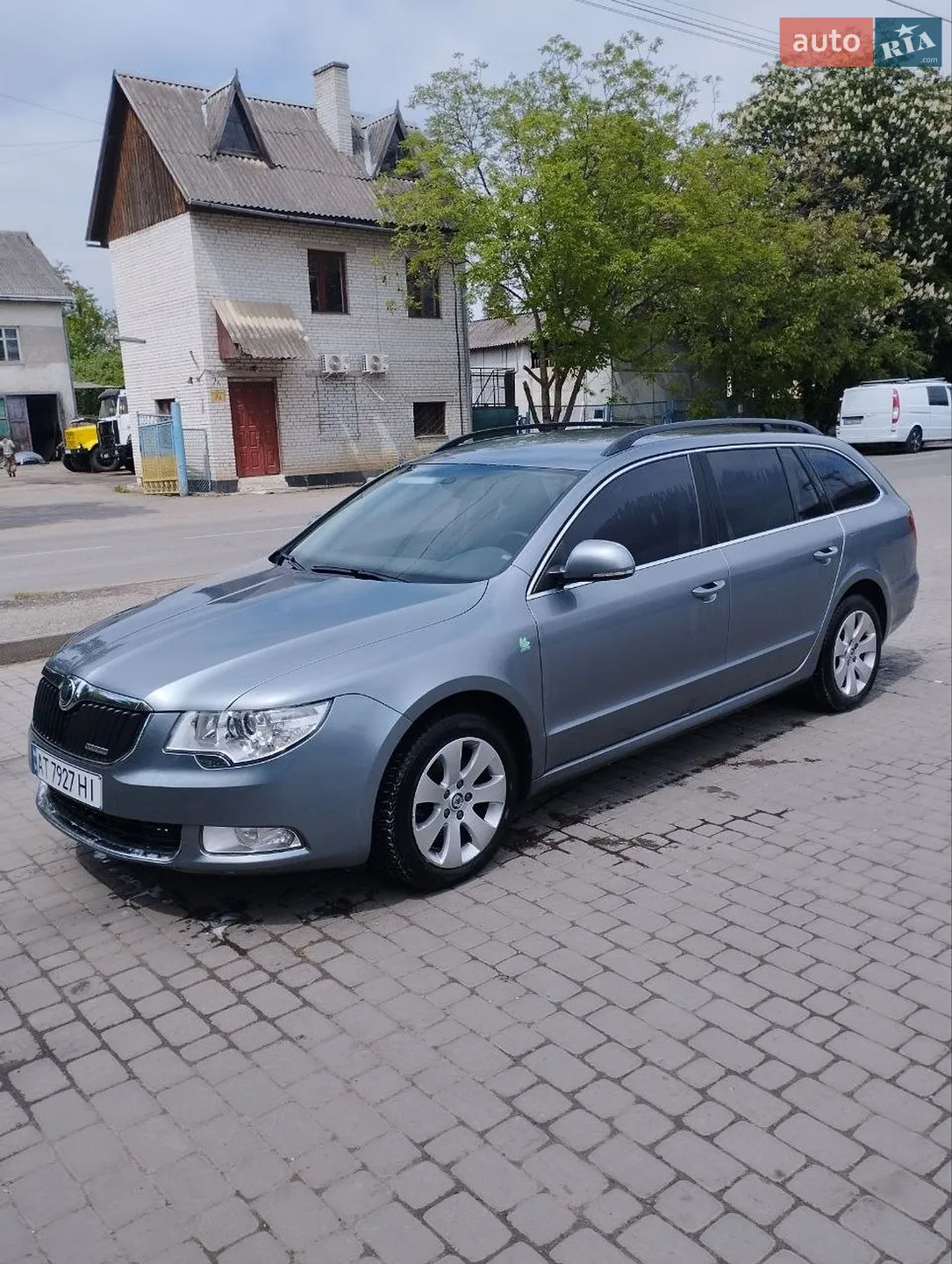 Skoda Superb, 2011
