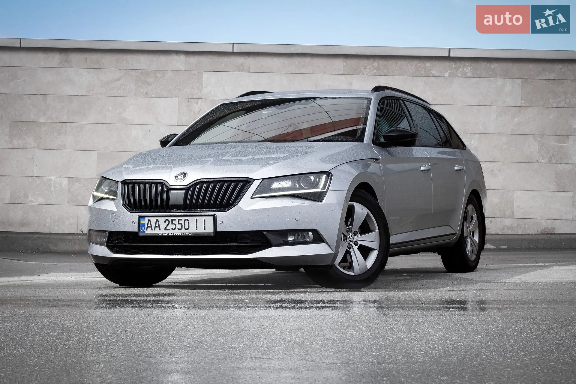 Skoda Superb 2017 — 1