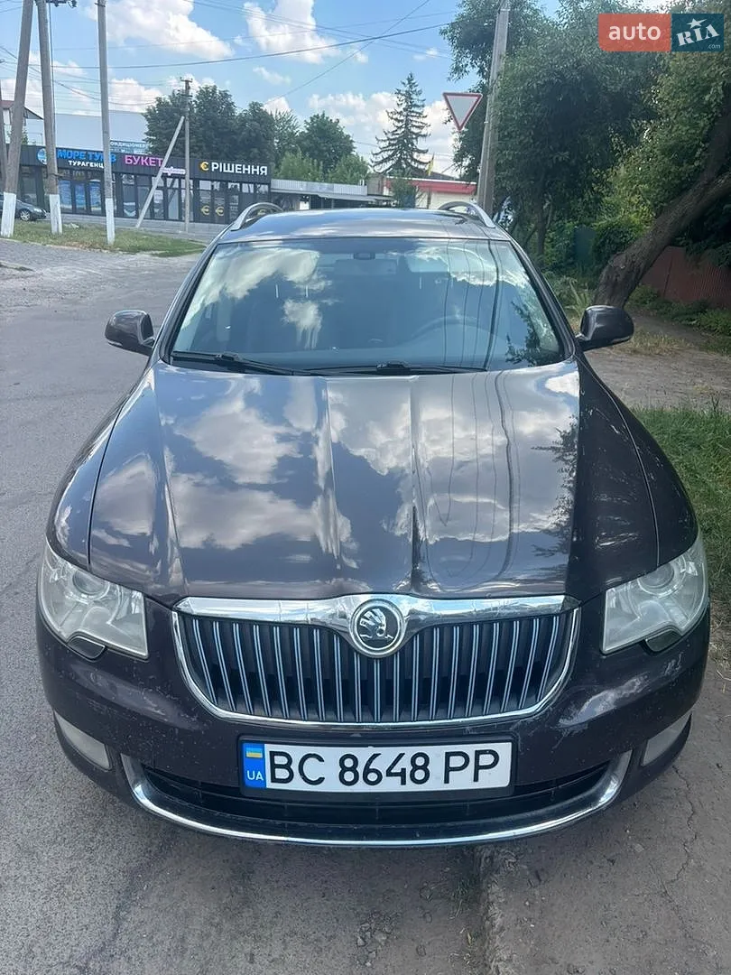 Skoda Superb, 2011