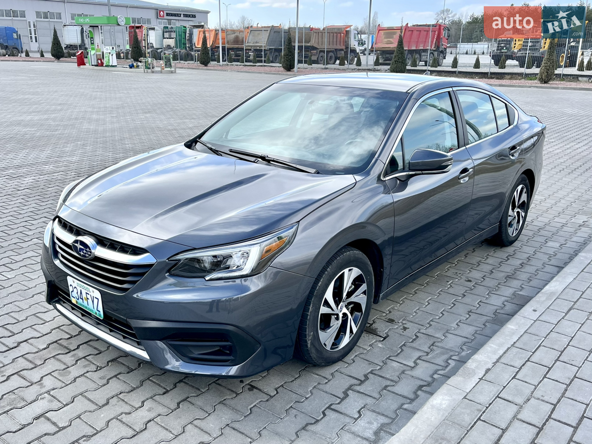 Subaru Legacy 2020 — 1
