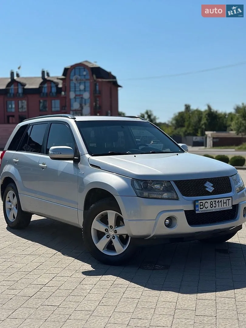 Suzuki Grand Vitara, 2011