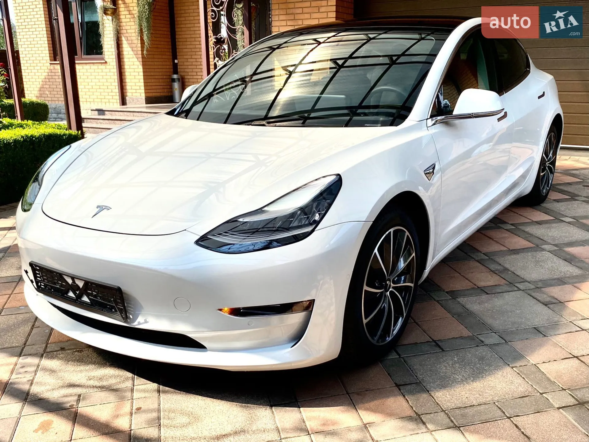 Tesla Model 3, 2020