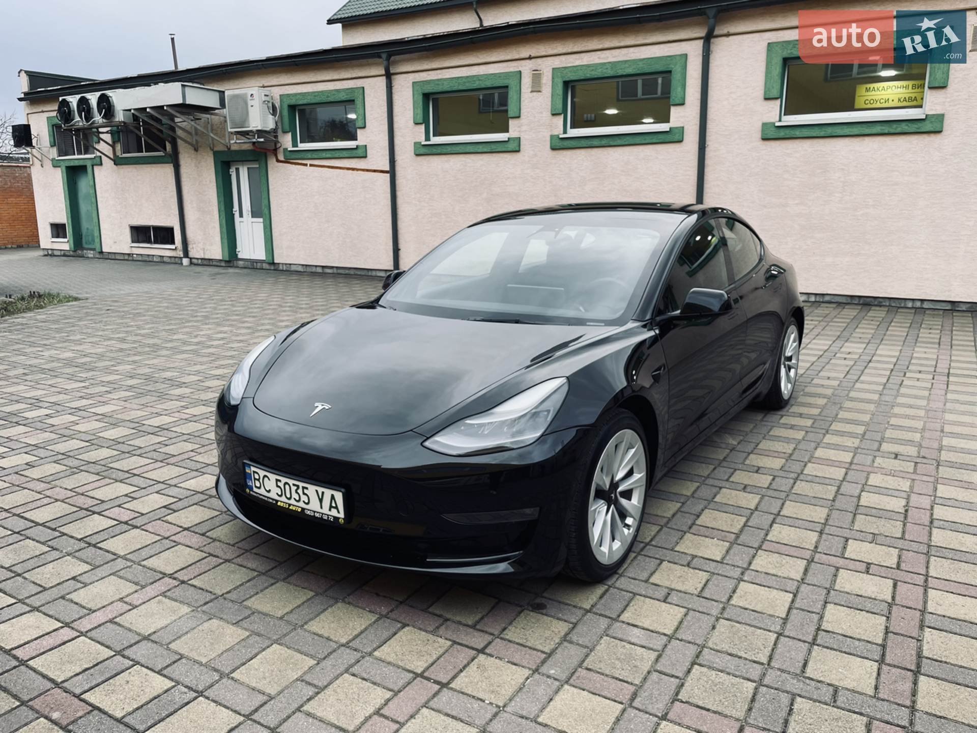 Tesla Model 3, 2022