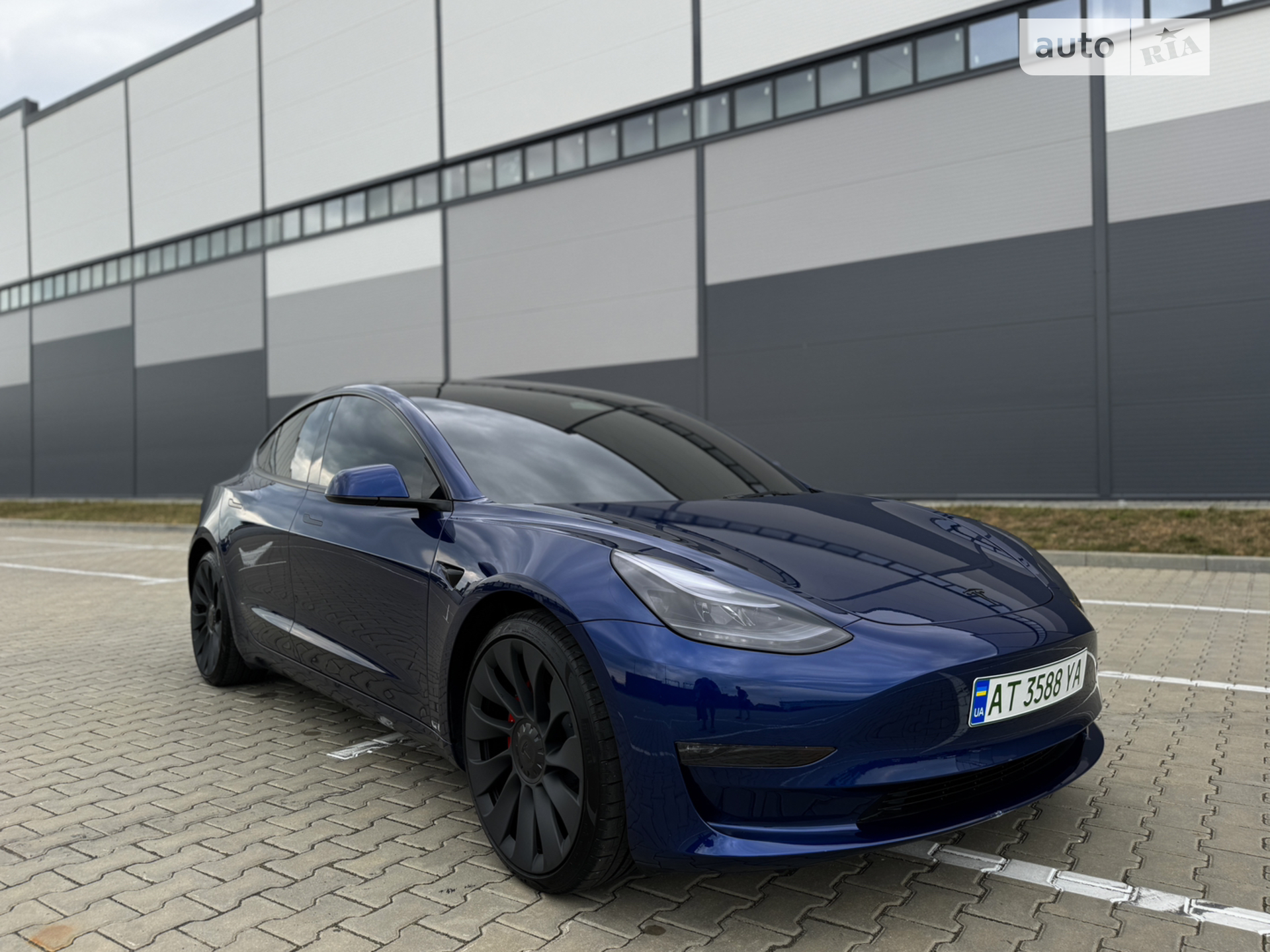 Tesla Model 3, 2023