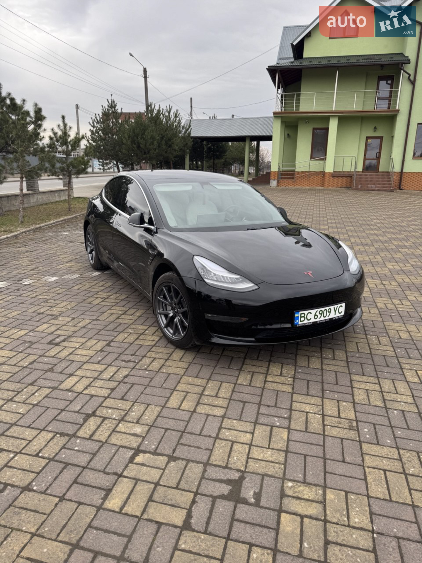 Tesla Model 3, 2020