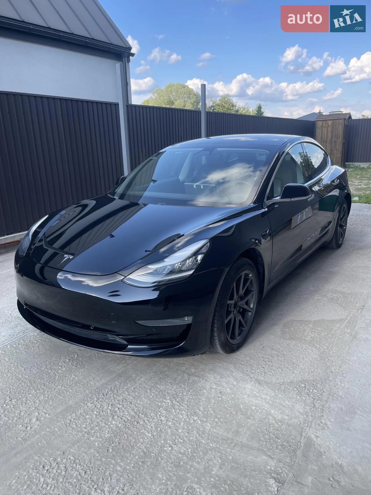 Tesla Model 3, 2019