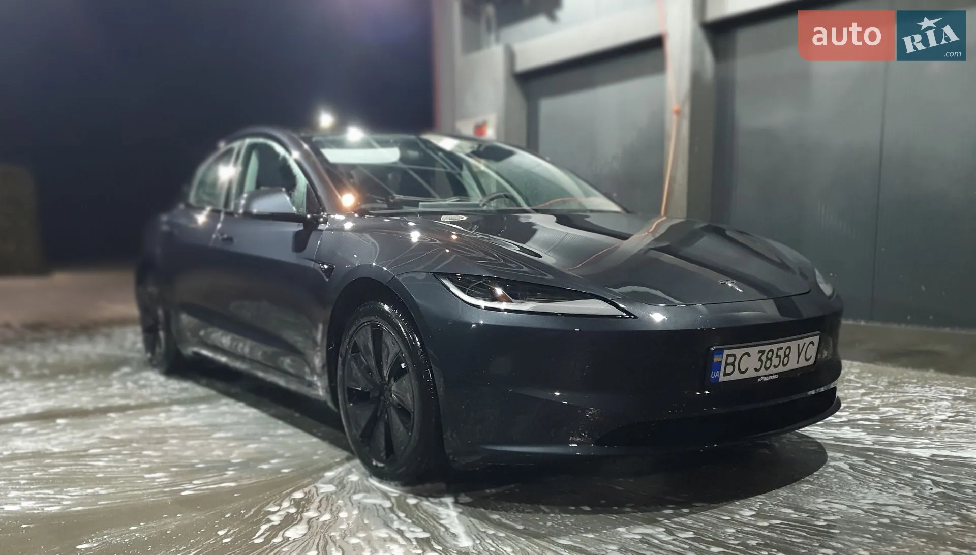 Tesla Model 3, 2024