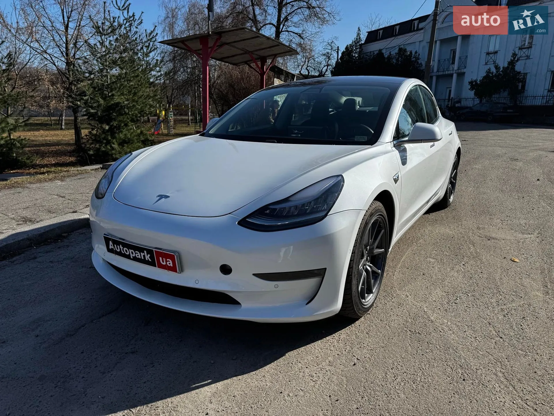 Tesla Model 3, 2020