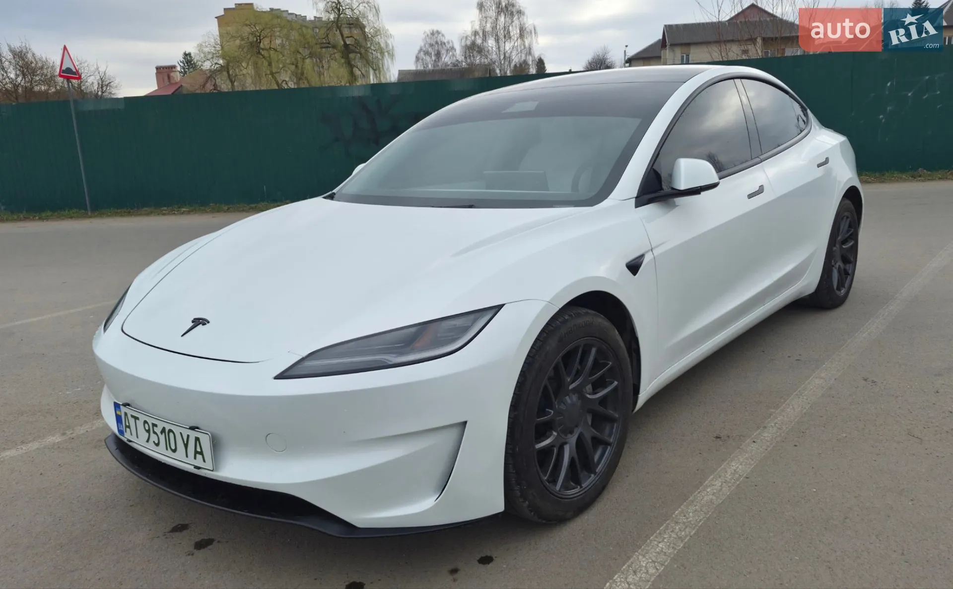Tesla Model 3, 2025