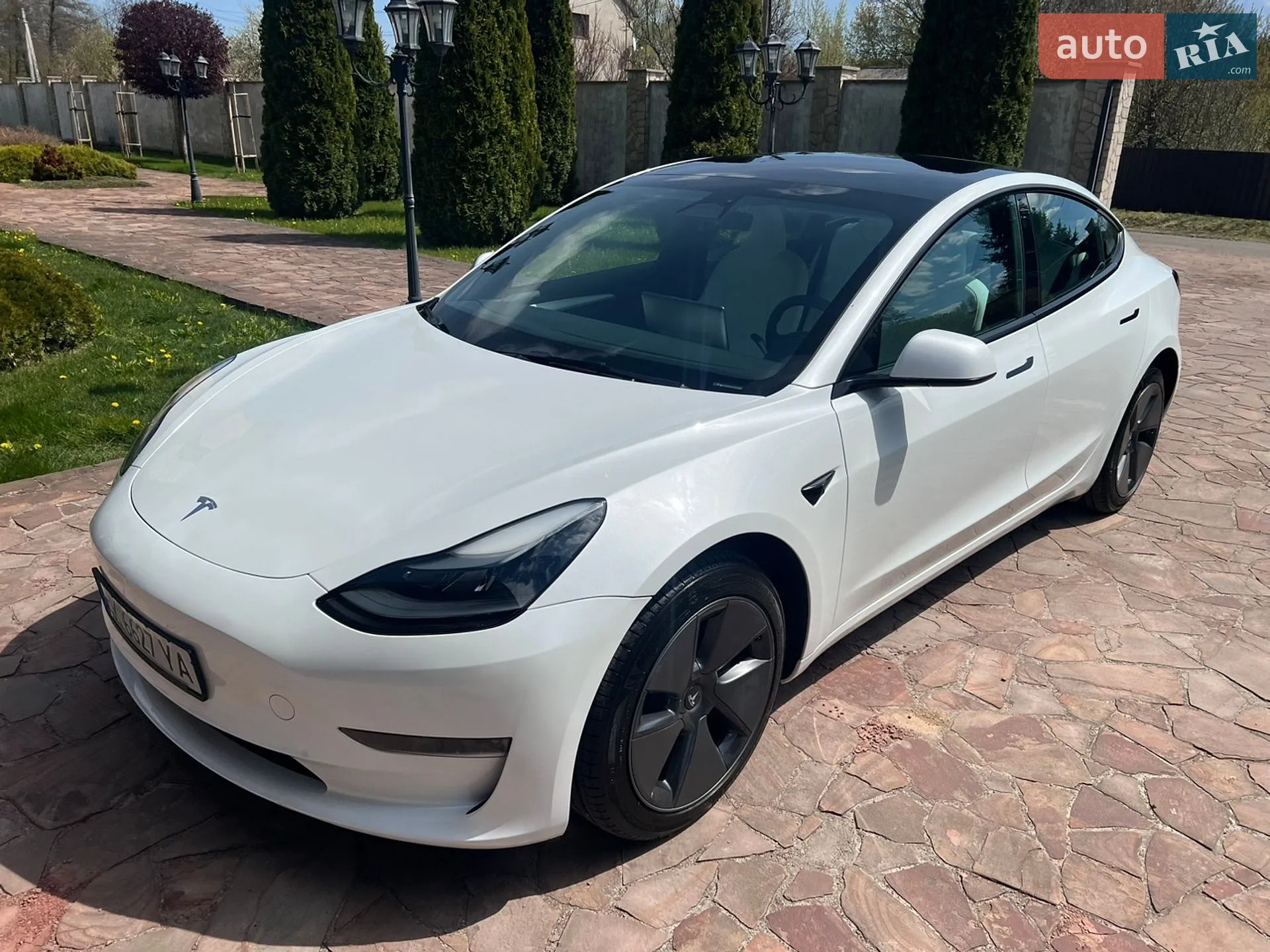 Tesla Model 3, 2023