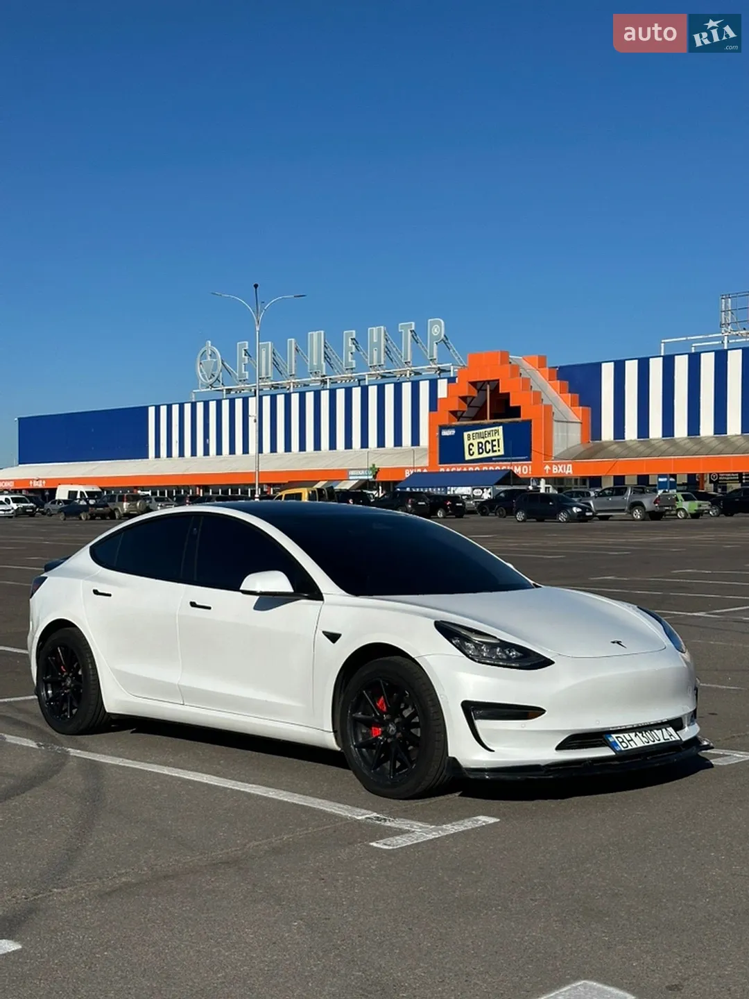 Tesla Model 3, 2017