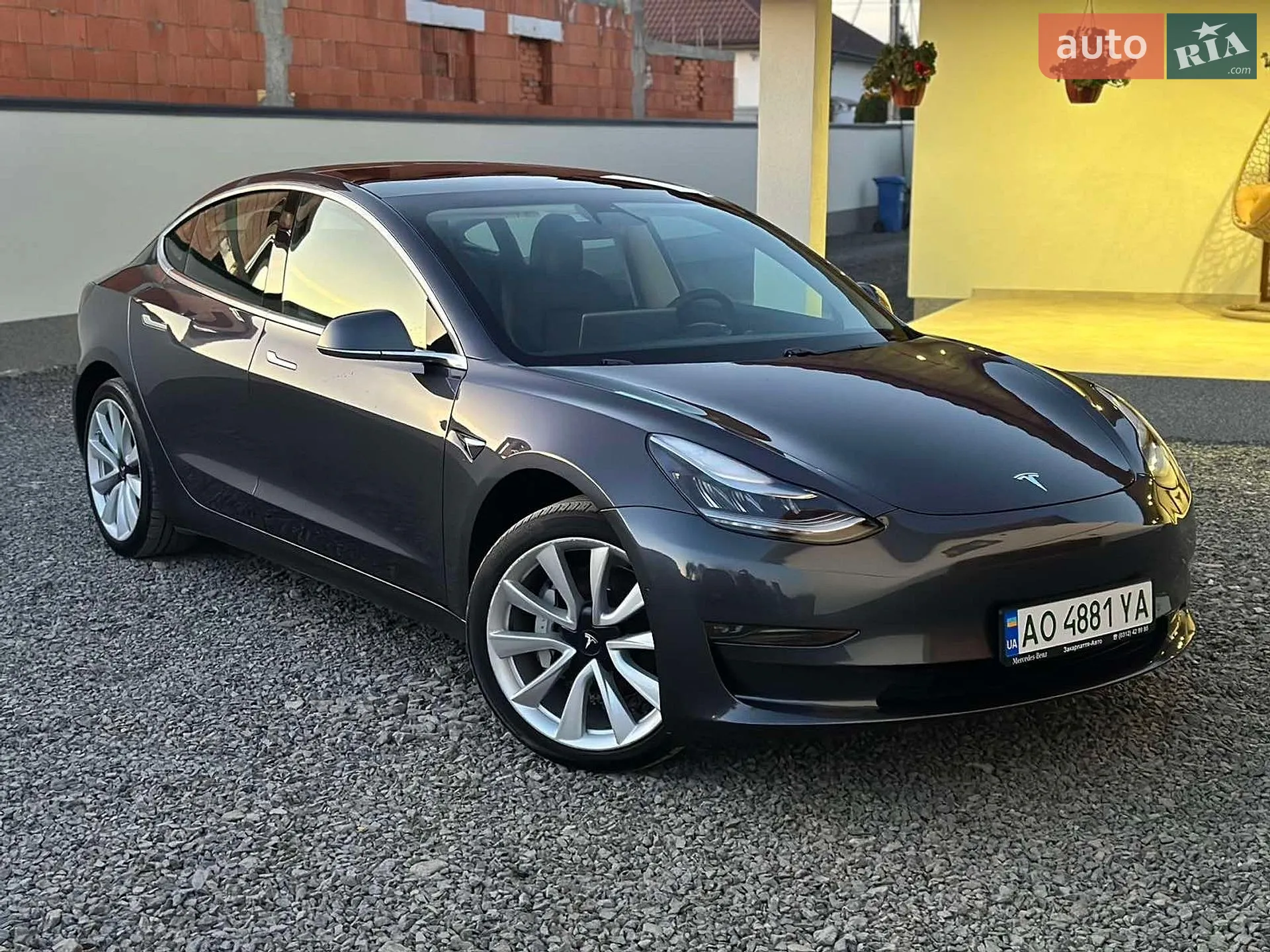 Tesla Model 3, 2019