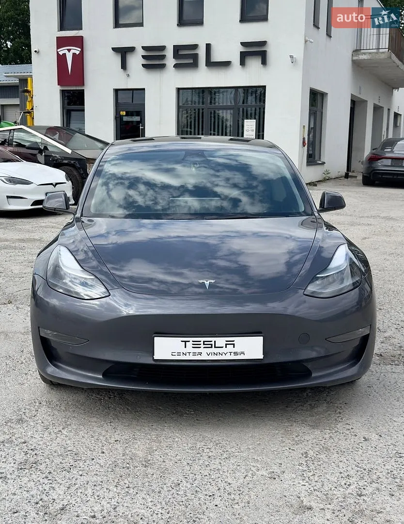 Tesla Model 3, 2022
