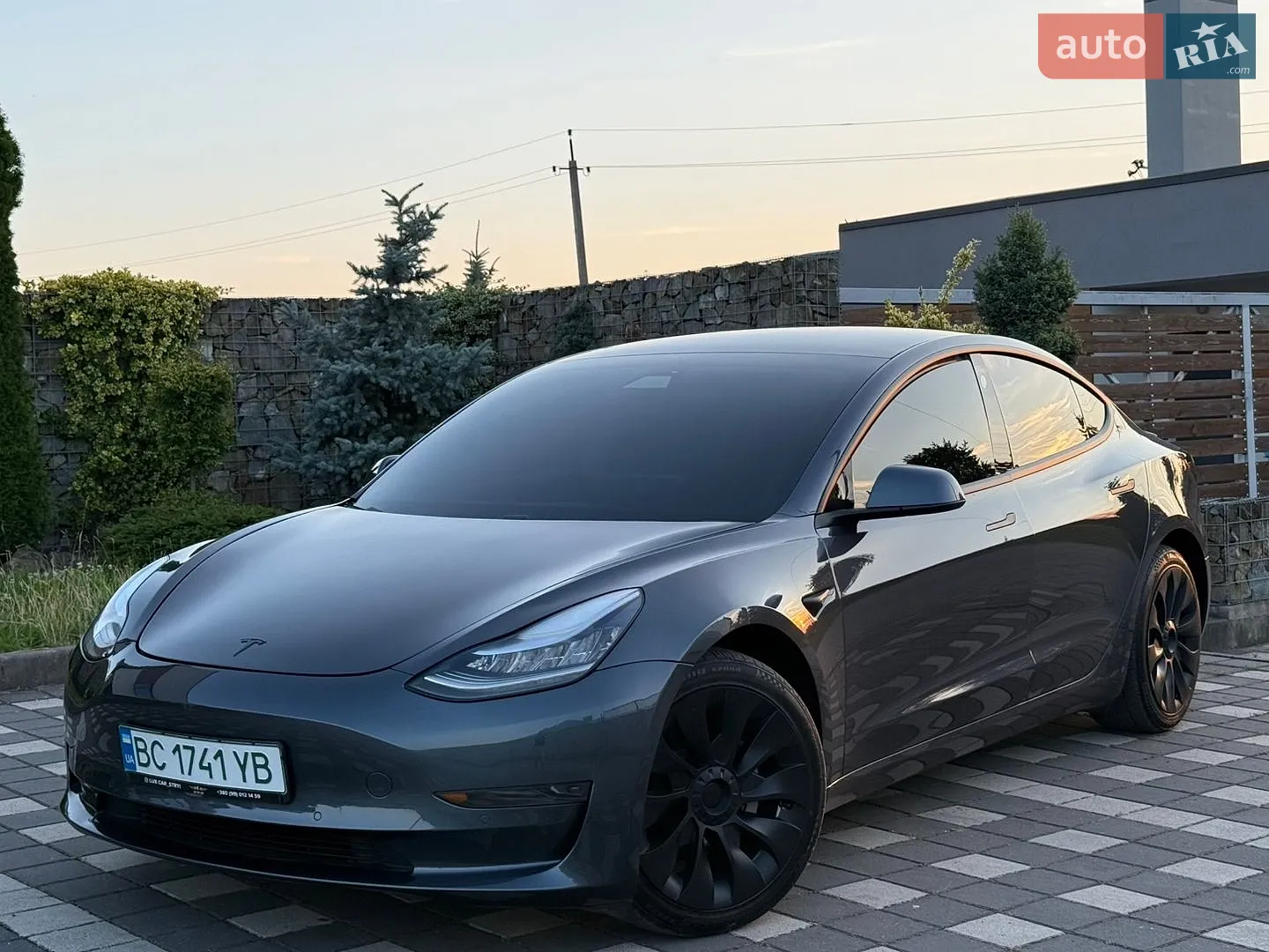 Tesla Model 3, 2019