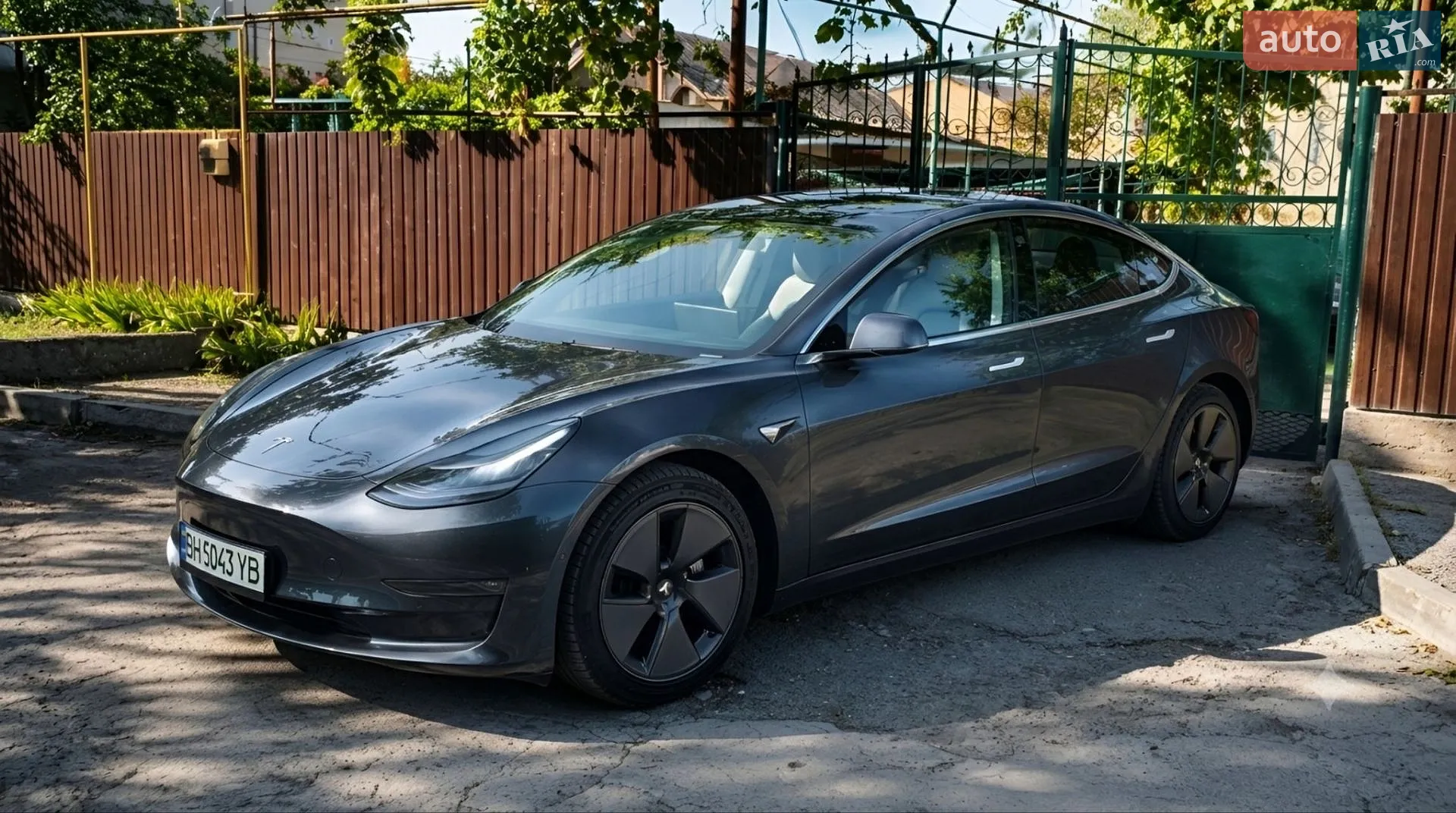 Tesla Model 3, 2019