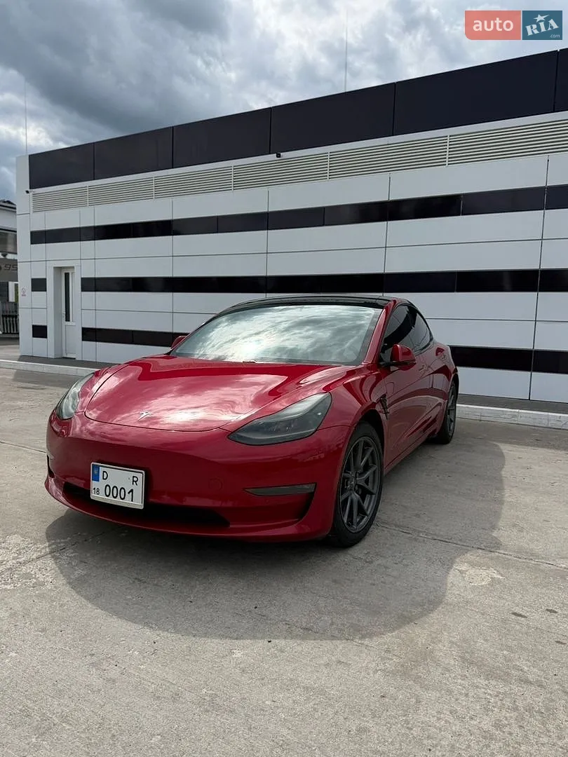 Tesla Model 3, 2020