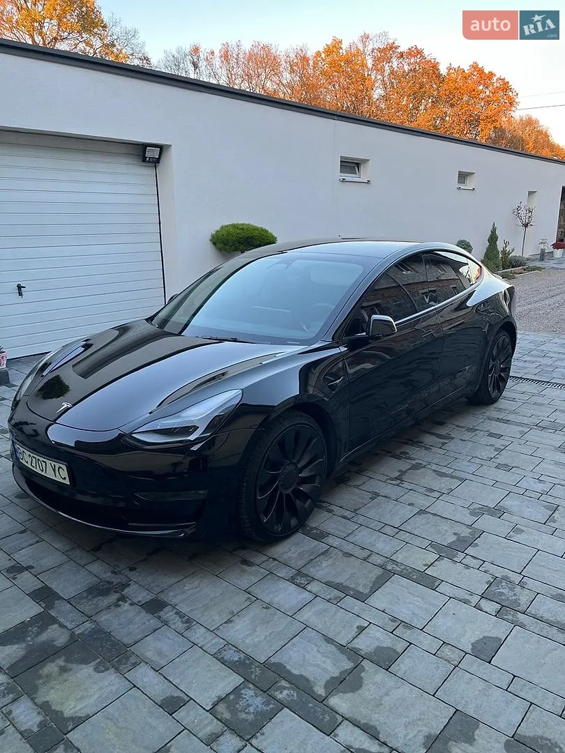 Tesla Model 3, 2023