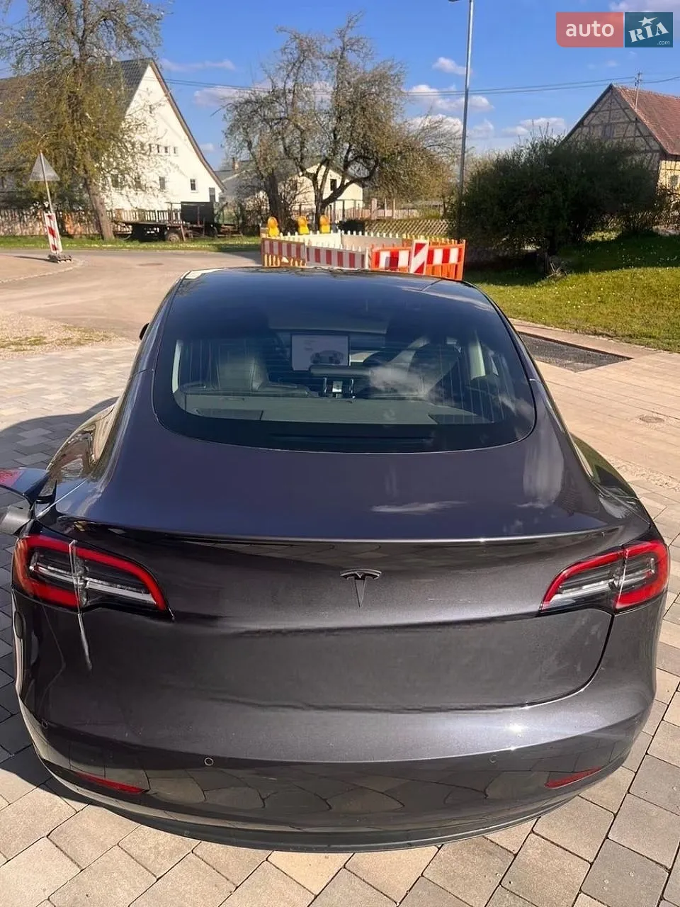 Tesla Model 3, 2020
