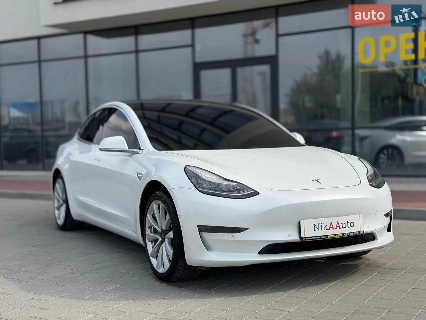Tesla Model 3, 2020