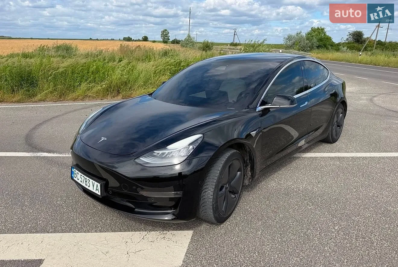 Tesla Model 3, 2020