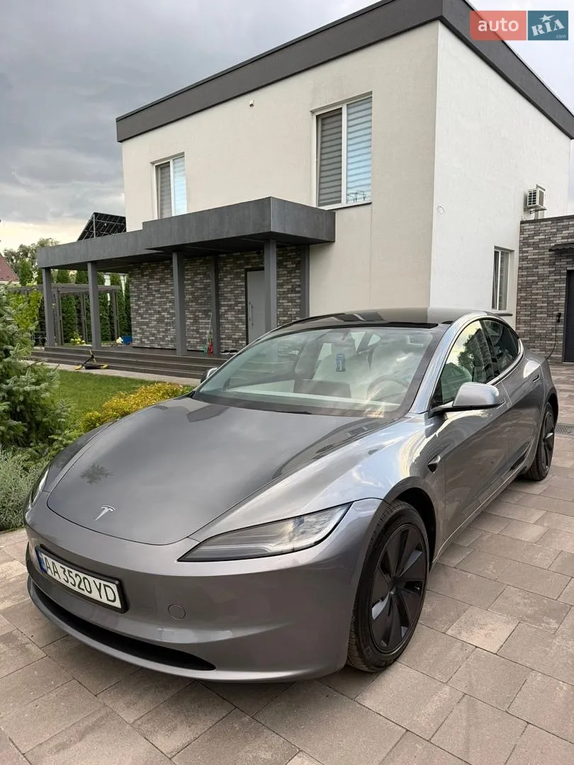 Tesla Model 3, 2024